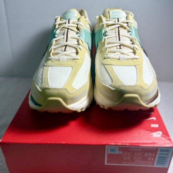 Nike Air Zoom Vomero 5 Team Gold Seafoam Size 12 - | **NEW** - Picture 4 of 11